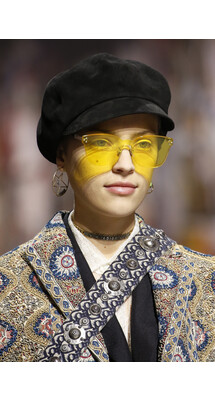 Details Christian Dior , Details Dior Fall 2018 Ready-to-Wear , Детали показа Кристиан Диор , Детали показа Диор осень зима 2018 , Fashion show , неделя моды в Париже , PFW , Мария Грация Кьюри , Mainstyles